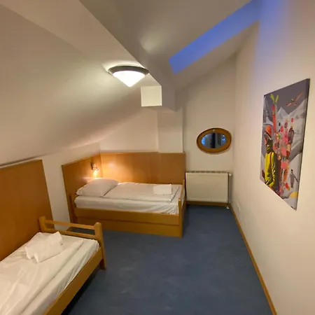 Twenty Seven 住宿加早餐酒店