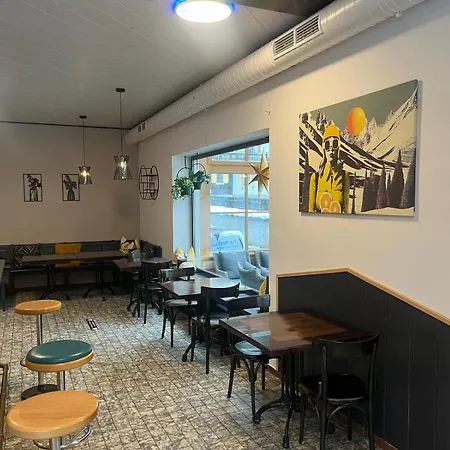 Twenty Seven 住宿加早餐酒店