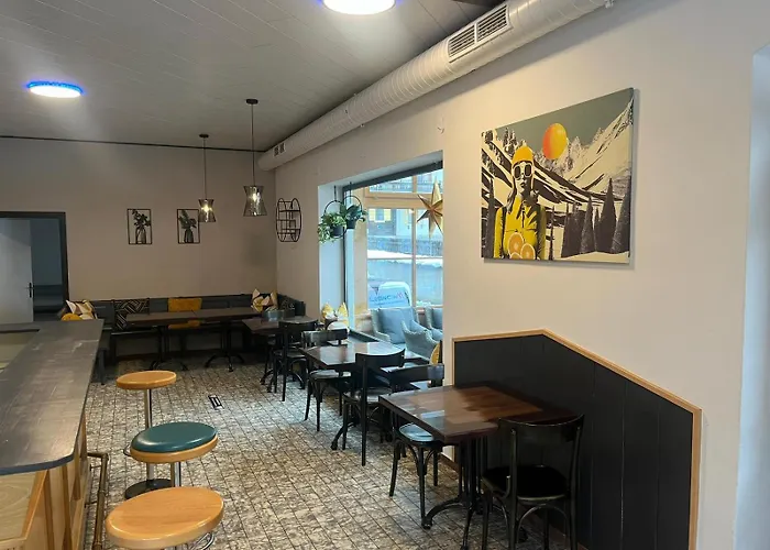 Twenty Seven Couette-café